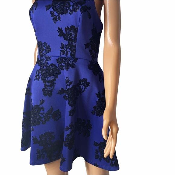B Darlin dress Flocked Velvet Floral Fit & Flare mini SZ 11/12 black/blue skater - Picture 4 of 16